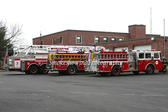 3trucks.jpg