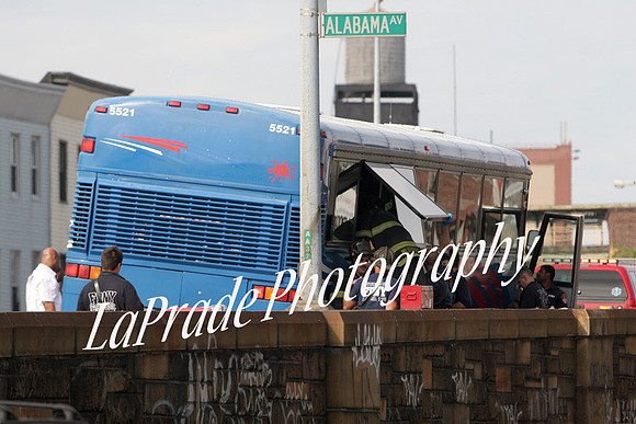 Bus01.jpg